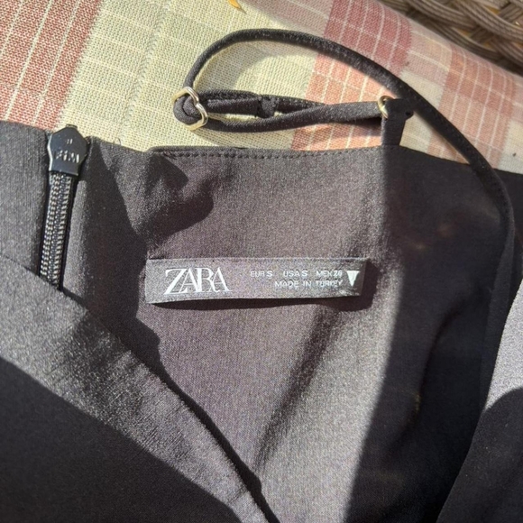 Zara Women's Black Dress - Picture 3 of 3